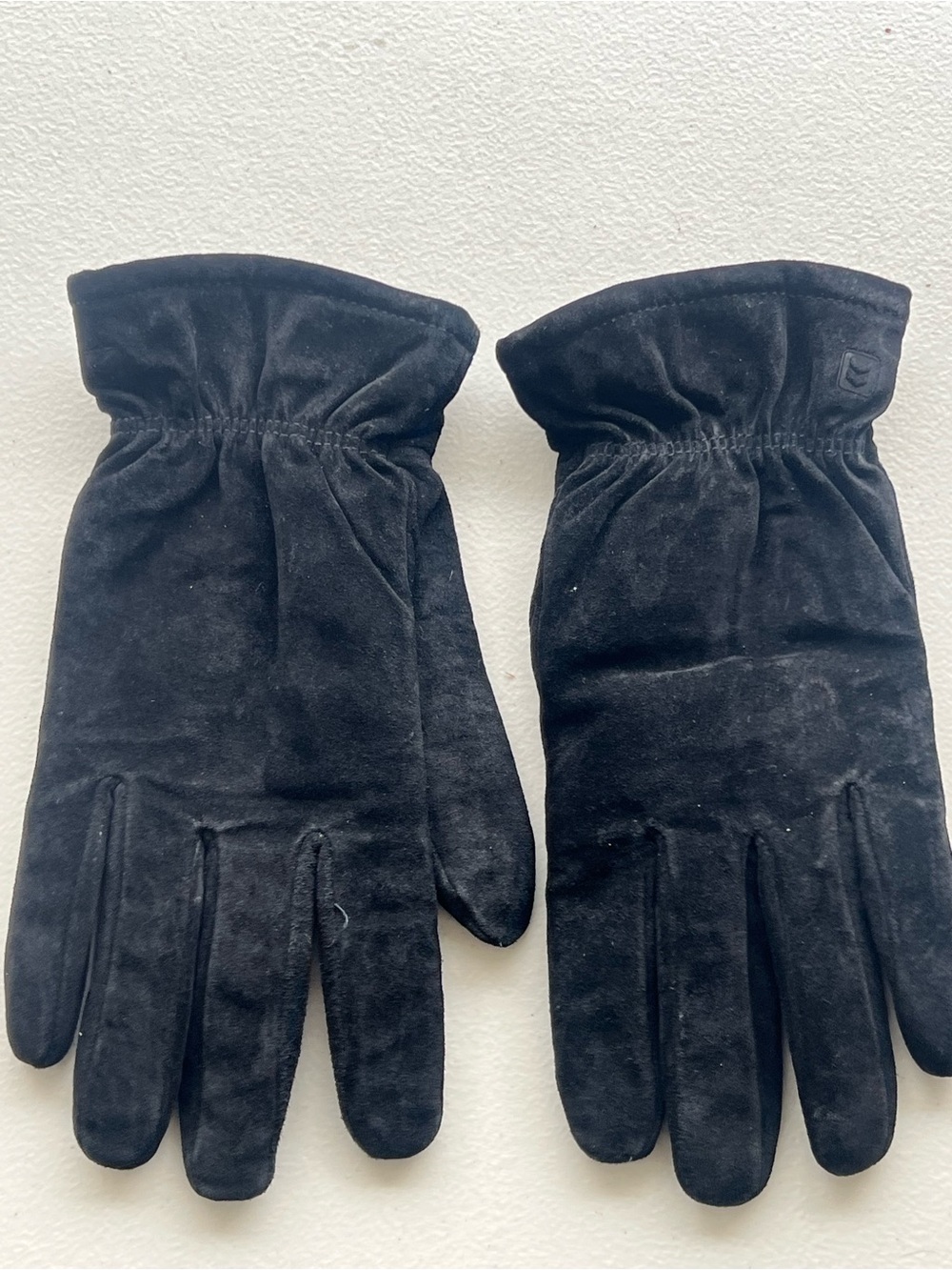 Isotoner Mens Black Suede Winter Gloves - Classic Style Size Med